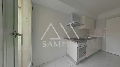 Apartment in Centre photo 3