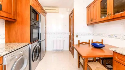 Apartment on Carrer de les Ànimes photo 14