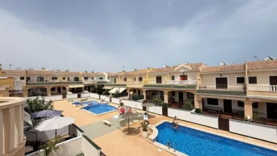 Townhouse on Avenida de Gijon photo 59