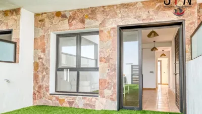 House on Calle de la Orilla photo 7