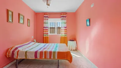 Chalet on Fco.Fdez.Santos Street (Ur.Pretel) photo 19