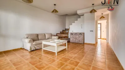 House on Calle de la Orilla photo 10