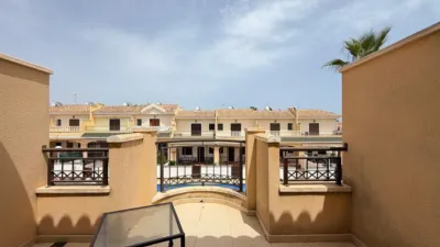 Townhouse on Avenida de Gijon photo 53