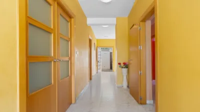 Chalet on Fco.Fdez.Santos Street (Ur.Pretel) photo 16