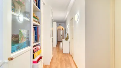 Flat on Carrer de Monturiol photo 3