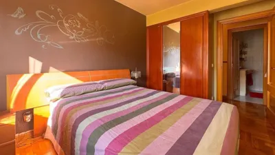 Apartment on Avenida de los Reyes Católicos photo 5