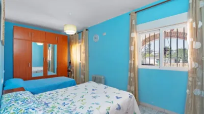 Chalet on Fco.Fdez.Santos Street (Ur.Pretel) photo 17