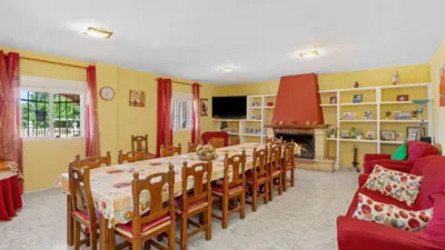 Chalet on Fco.Fdez.Santos Street (Ur.Pretel) photo 11