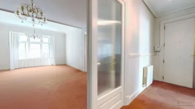Apartment on San Mames Zumarkalea Street photo 3