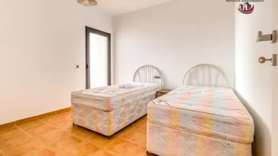 House on Calle de la Orilla photo 20