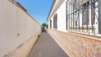 Chalet on Fco.Fdez.Santos Street (Ur.Pretel) photo 27