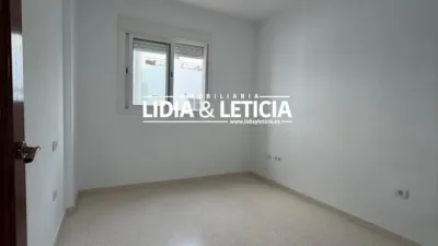Flat on Calle Lechin photo 15