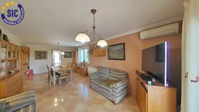 Chalet on Carrer Enrique Granados photo 25