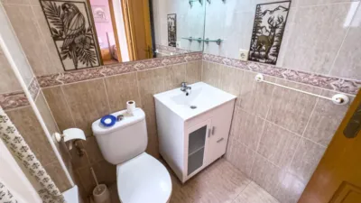 Apartment on Moriones Street photo 17