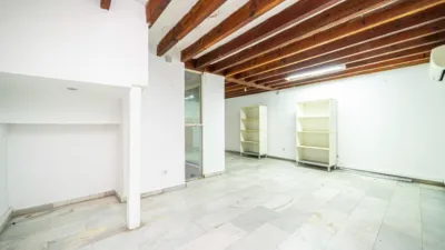 Chalet on Carrer de Montenegro photo 6