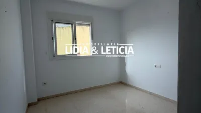 Flat on Calle Lechin photo 3