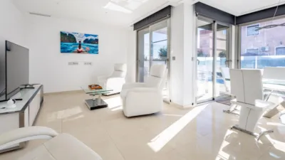 Chalet on Calle Ebro photo 13