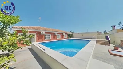 Chalet on Carrer Enrique Granados photo 12