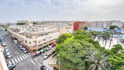 Apartment on Moriones Street photo 28