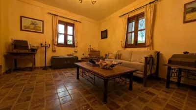 Chalet on Los Atolladeros Street photo 10