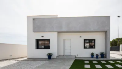 Chalet on Carrer Esparto photo 4