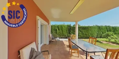 Chalet on Carrer Enrique Granados photo 4