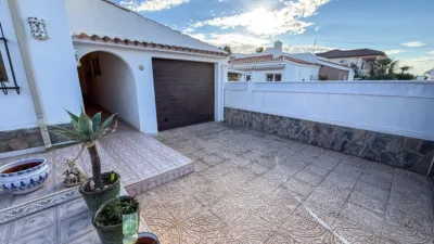 Casa – Torrevieja, Urbanización Los Balcones - Vista 2