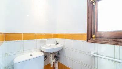 Chalet on Carrer de Montenegro photo 12