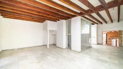 Chalet on Carrer de Montenegro photo 5