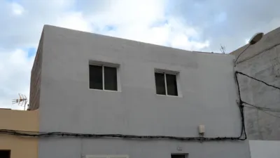 Chalet on Perez Galdos Street photo 2