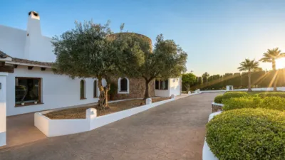 Chalet on Calle 8742 - Sa Casa Blanca (Pun photo 9