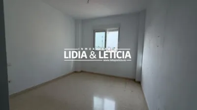 Flat on Calle Lechin photo 17