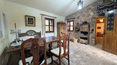 Chalet on Los Atolladeros Street photo 6