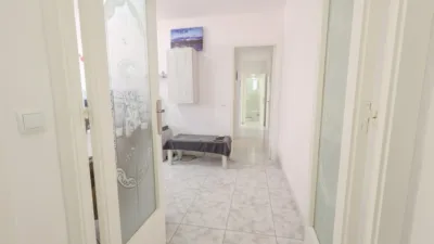 Apartment on Carrer de Viladecans photo 9
