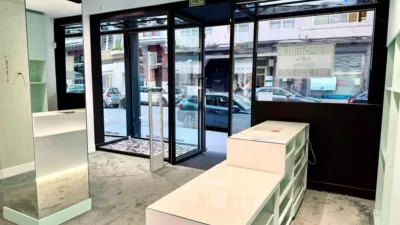 Local comercial en alquiler en Calle de Rosalía de Castro - Vista 4