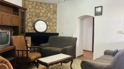 Terraced house on Calle del Dos de Mayo photo 14