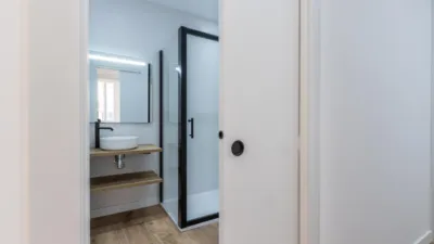 Flat on Carrer de l'Abat Escarré photo 30