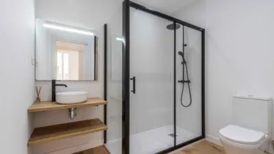 Flat on Carrer de l'Abat Escarré photo 29