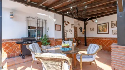 Chalet on Juan Loxa Street photo 13