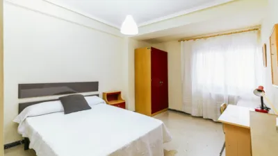Piso en venta en Paseo de Ramón y Cajal, 22, cerca de Calle de José María Lacasa, Santo Domingo y San Martín (Huesca Capital) de 239.000 €