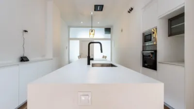 Flat on Carrer de l'Abat Escarré photo 14