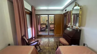 Apartment on 1st Line photo 17