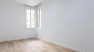 Flat on Carrer de l'Abat Escarré photo 25