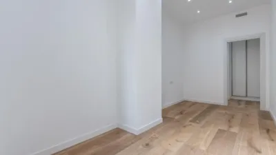 Flat on Carrer de l'Abat Escarré photo 39