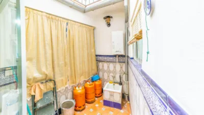 Terraced house on Calle de Prim photo 9