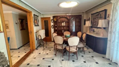 Apartment on 1st Line photo 6