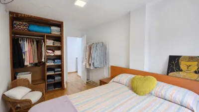 Apartment on Carrer de Francesc Martí i Mora photo 28