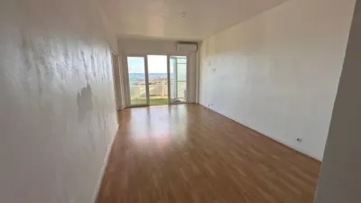 Apartment on Carrer del Ferrocarril photo 9