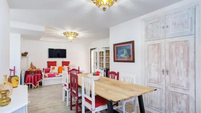 Chalet on Juan Loxa Street photo 35