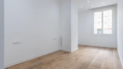 Flat on Carrer de l'Abat Escarré photo 47
